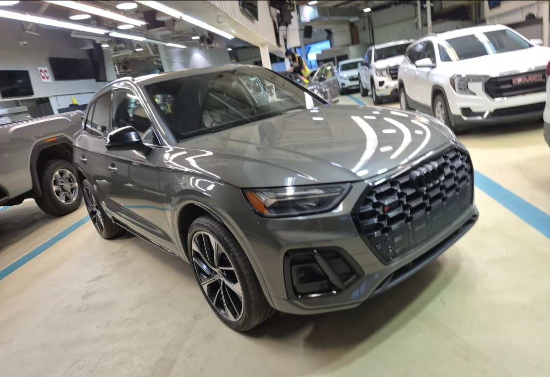 Audi SQ5, снимка 3 - Автомобили и джипове - 56536737