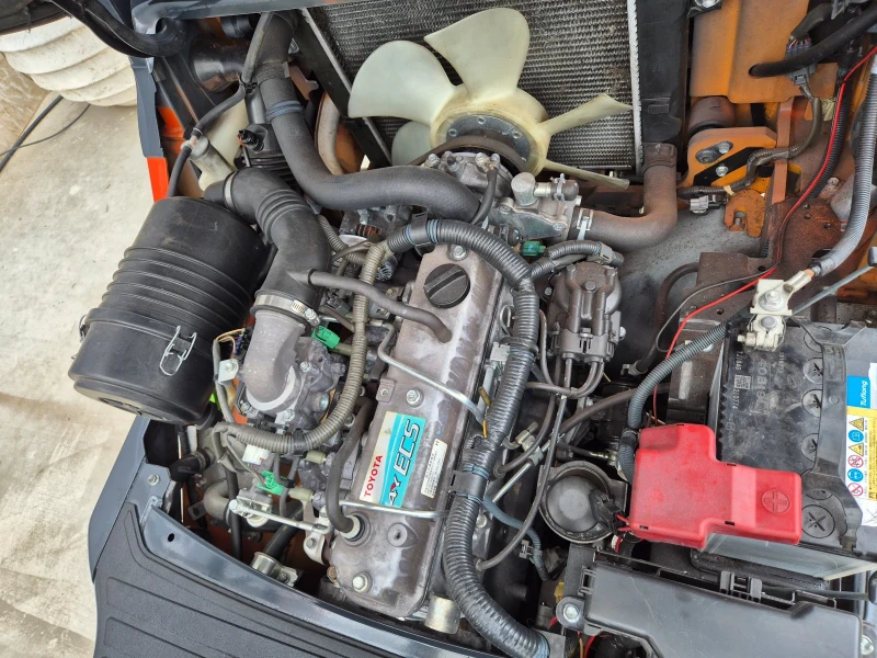 Мотокар Toyota 1.8 тона / КАТО НОВ !, снимка 13 - Индустриална техника - 49749524