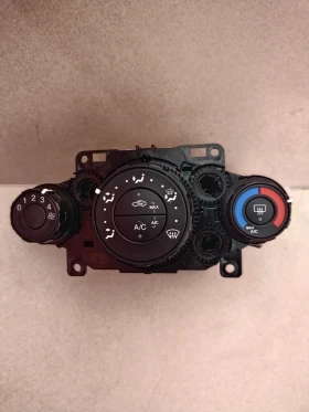     8A6118549    FORD FIESTA  (2008-2020)  8A6919980  