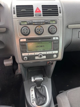 VW Touran 2.0TDI AVTOMAT EURO 4 - 7300 лв. / 3732.43 € - 93939646 12