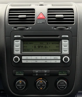 VW Golf 1.4i РЕГИСТРИРАН! - 2400 € / 4693.99 лв. - 11058539 12