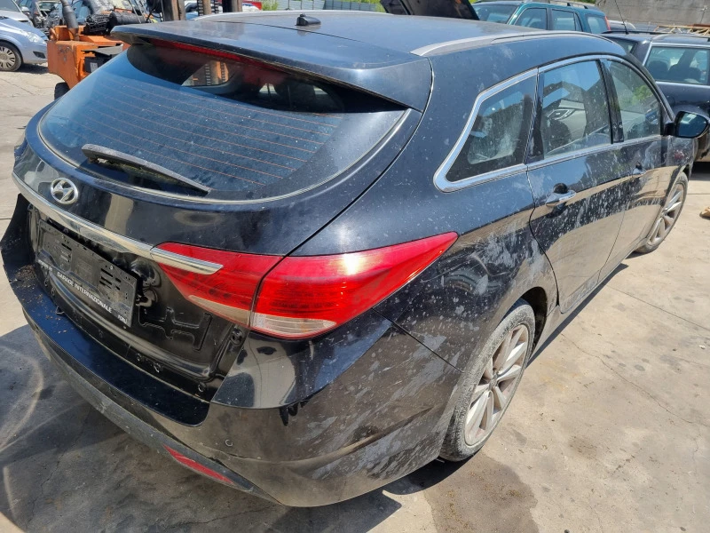 Hyundai I40 1.7crdi-116ks-2013god-Na chasti!!!, снимка 5 - Автомобили и джипове - 47402495