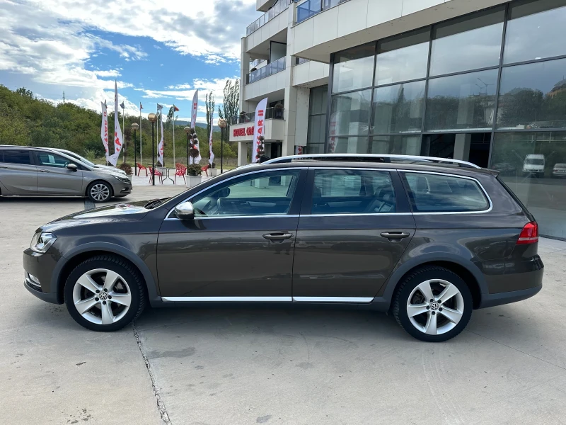 VW Alltrack Кафява Кожа/Всички Асистенти/Панорама/УНИКАТ, снимка 3 - Автомобили и джипове - 47248807