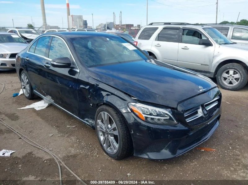 Mercedes-Benz C 300 дистроник* подгрев* keyless, снимка 3 - Автомобили и джипове - 47303786