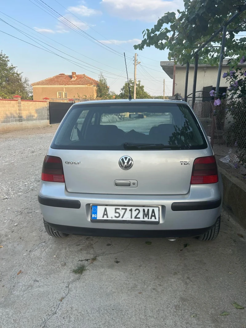 VW Golf, снимка 3 - Автомобили и джипове - 48370690