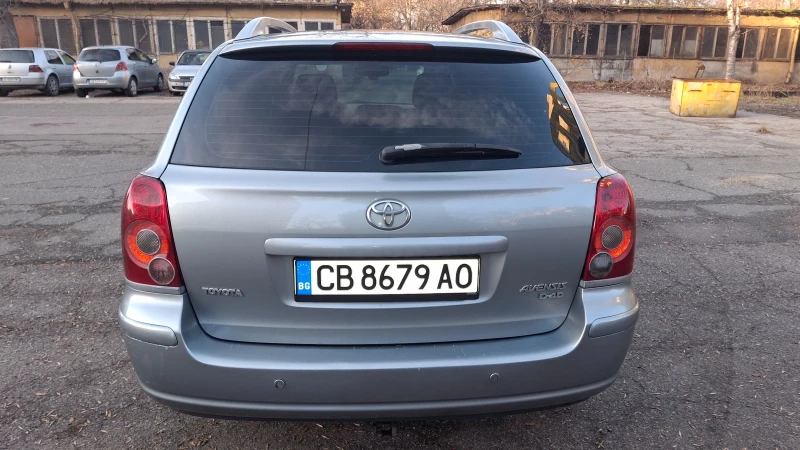 Toyota Avensis 2.0 D4D, снимка 11 - Автомобили и джипове - 48517871