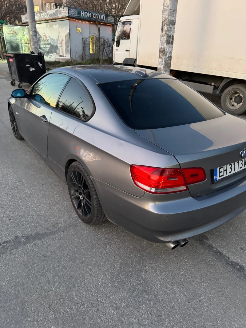 BMW 330 Xi, снимка 5 - Автомобили и джипове - 49565522