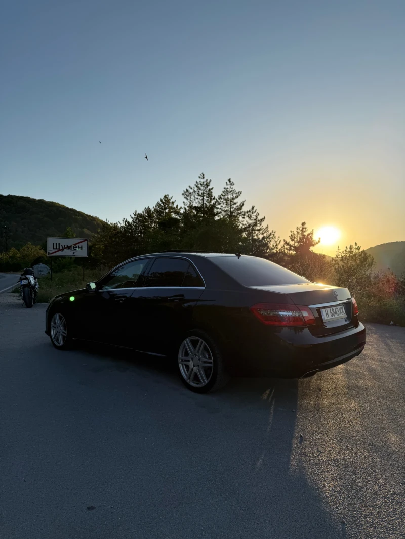 Mercedes-Benz E 350 AMG, Avantgarde , снимка 3 - Автомобили и джипове - 51552077
