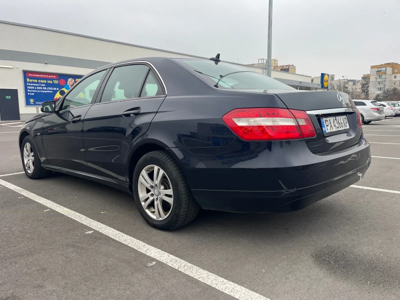Mercedes-Benz E 200, снимка 6 - Автомобили и джипове - 52588365