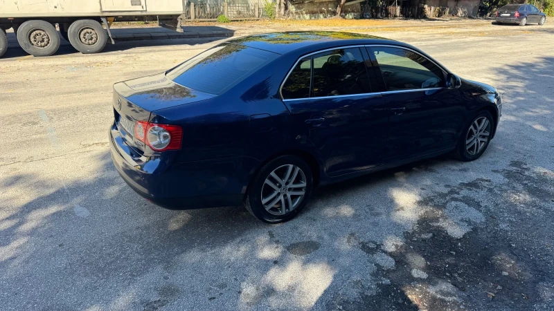 VW Jetta 2.0 tdi 140kc TOP, снимка 4 - Автомобили и джипове - 52531395