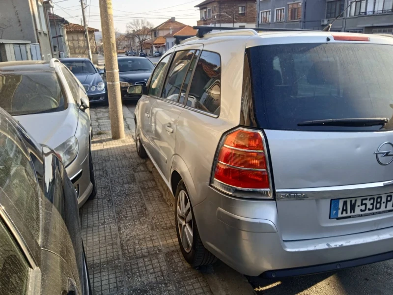 Opel Zafira 1.9gtd, снимка 2 - Автомобили и джипове - 52241676