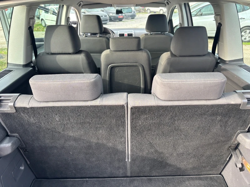 VW Touran 2008+ 1.9TDI+ 105+ ФЕЙС+ 7места+ 6 ск+ С. ИСТОРИЯ, снимка 11 - Автомобили и джипове - 52310293