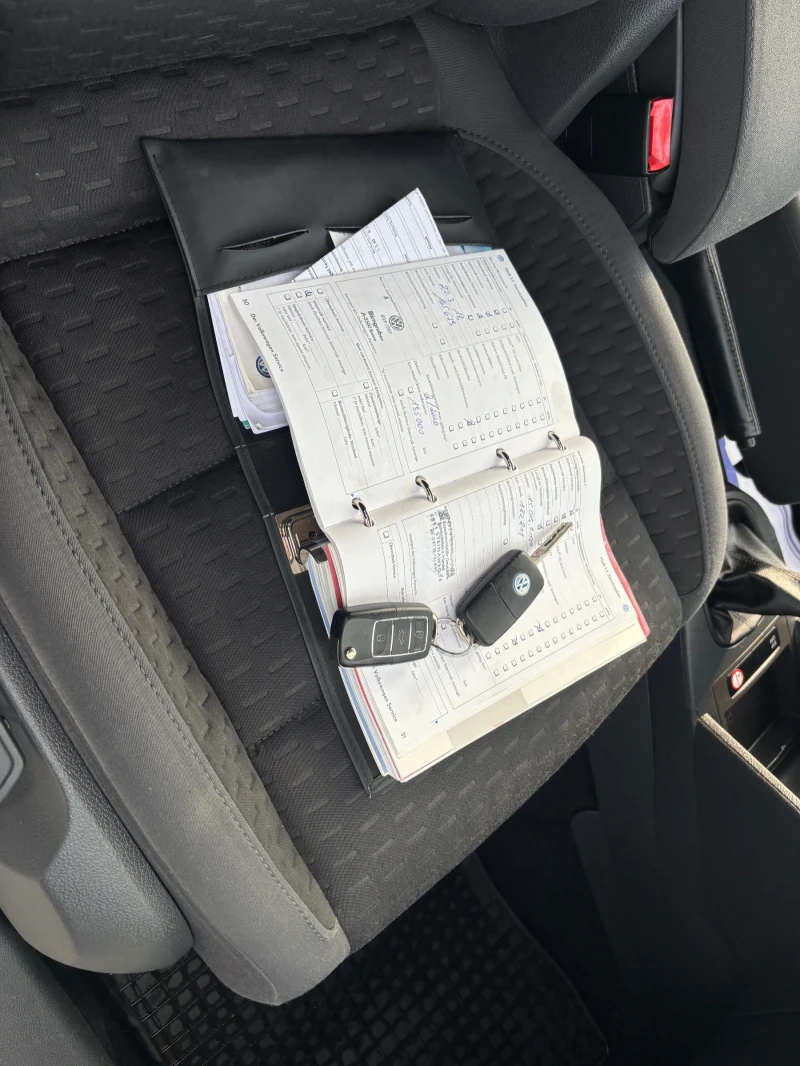 VW Touran 2008+ 1.9TDI+ 105+ ФЕЙС+ 7места+ 6 ск+ С. ИСТОРИЯ, снимка 14 - Автомобили и джипове - 52310293