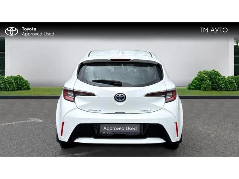 Toyota Corolla HB 1.8HSD EXECUTIVE, снимка 4 - Автомобили и джипове - 54707895