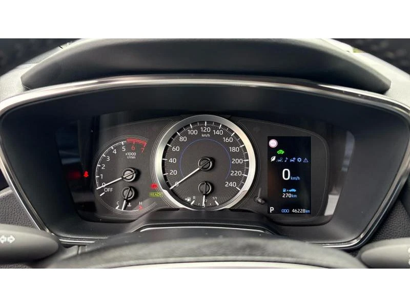 Toyota Corolla HB 1.8HSD EXECUTIVE, снимка 14 - Автомобили и джипове - 54707895
