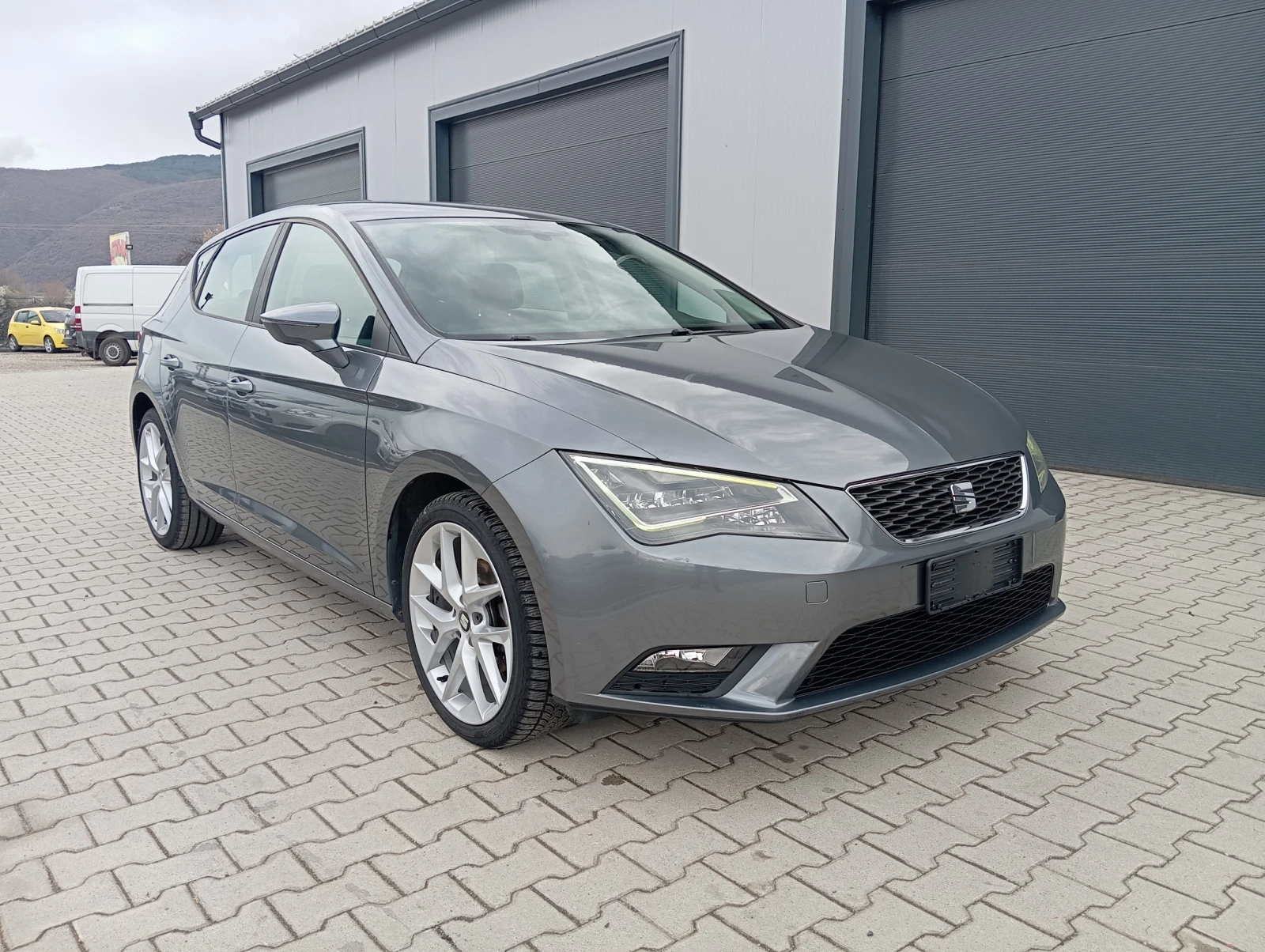 Seat Leon 1.4 TGI ЛИЗИНГ , снимка 1