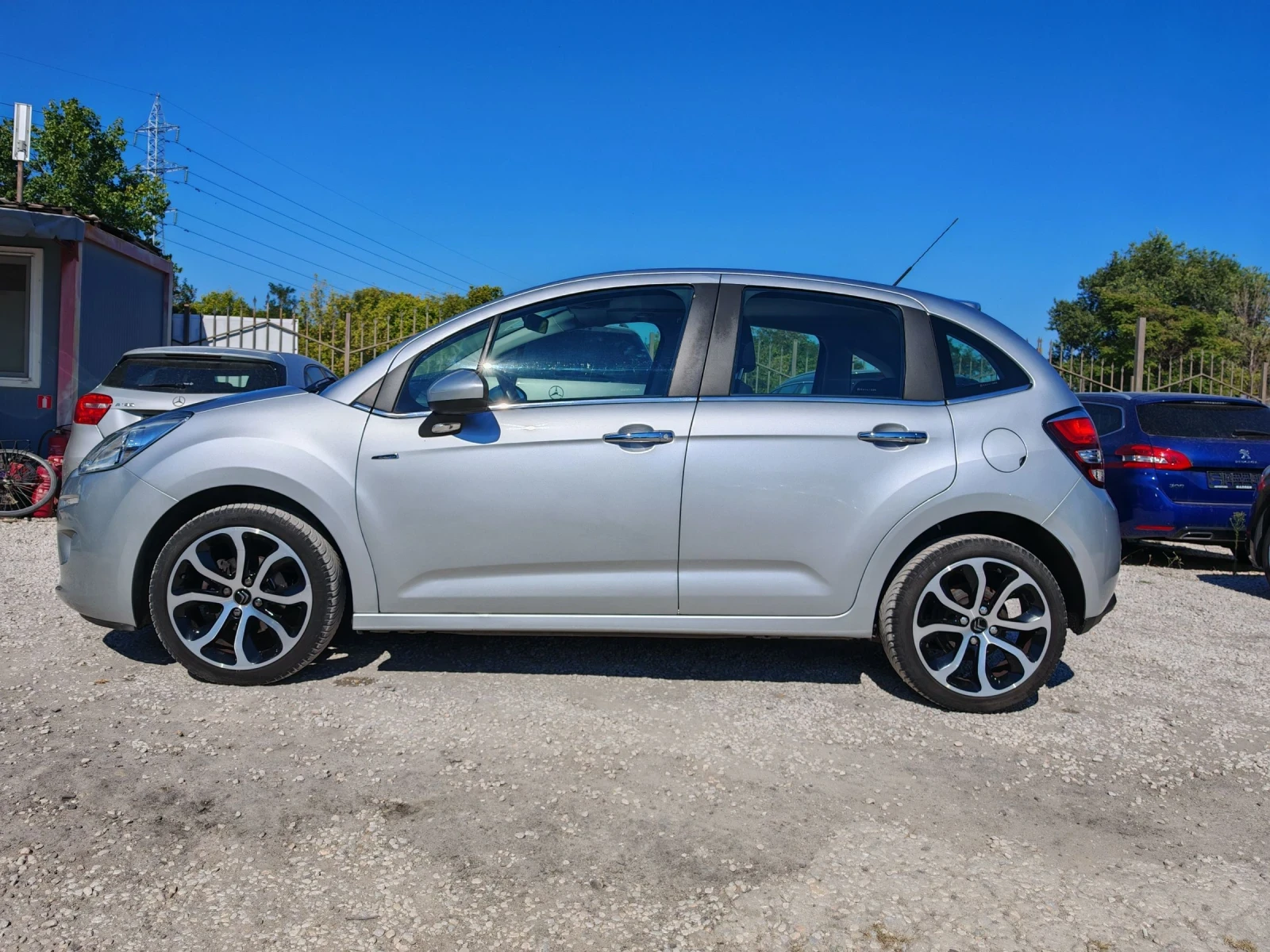 Citroen C3 1.4I, EXCLUSIVE, 95к.с., ПАНОРАМА, GPL, АВТОПИЛОТ - изображение 4