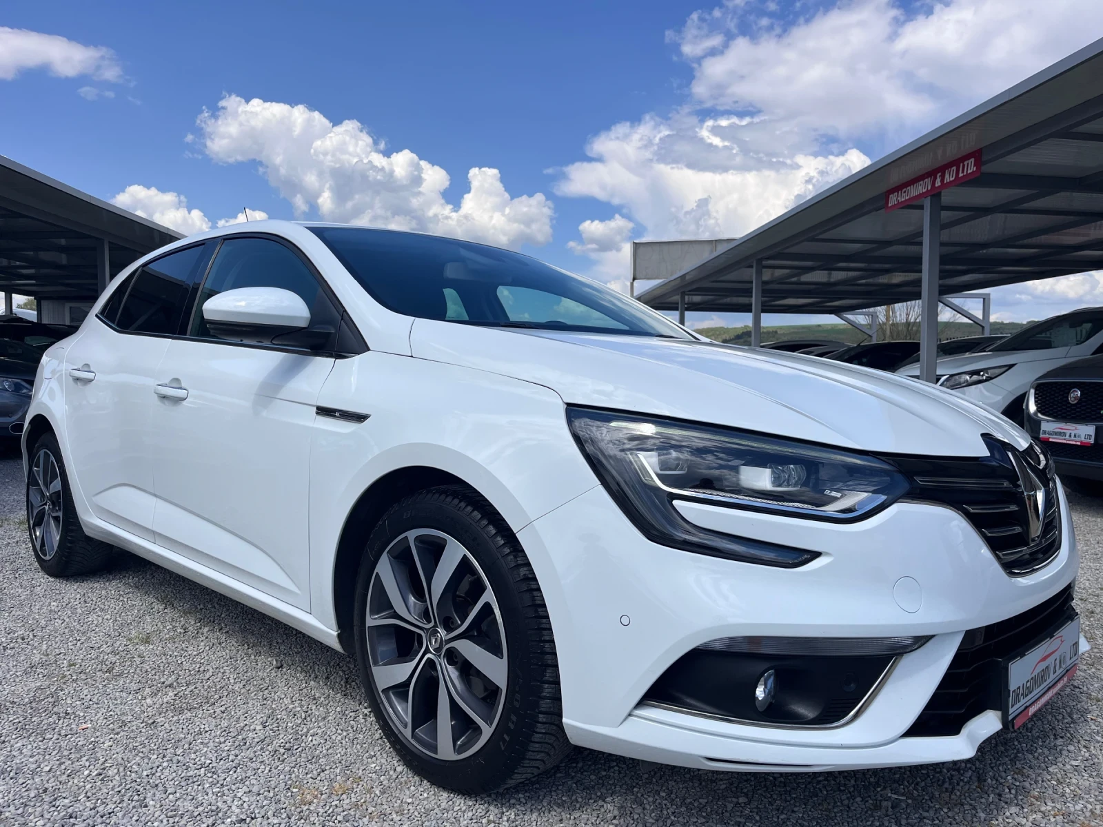 Renault Megane 1.5dci BOSE Edition / Automat - изображение 3