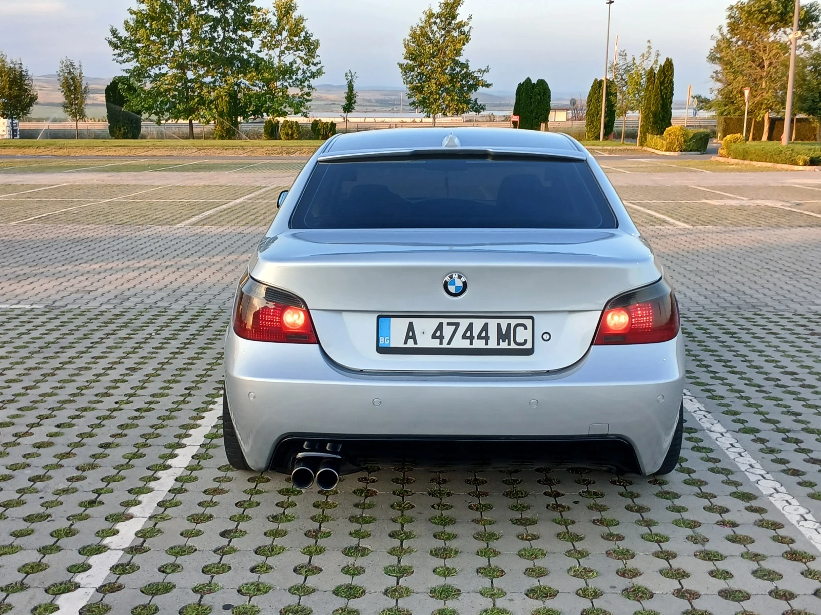 BMW 530 3.0D 218кс - изображение 7