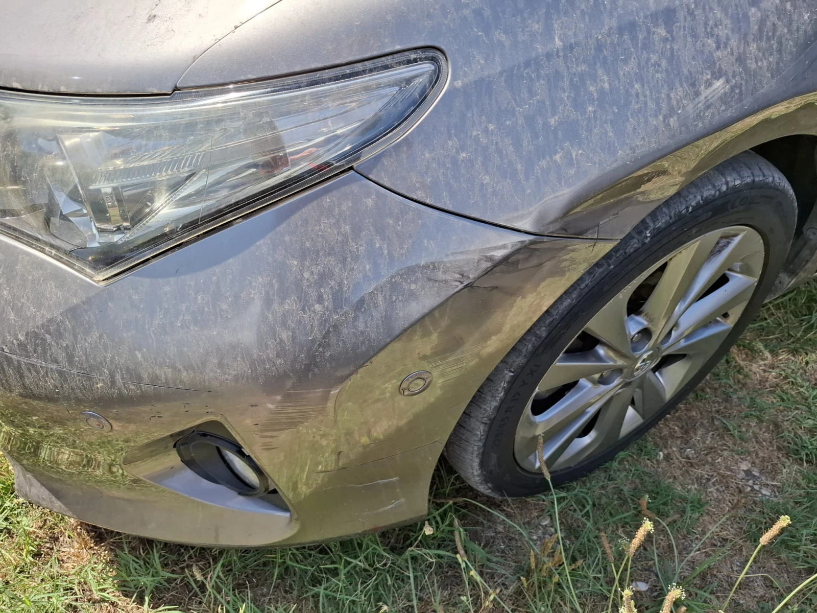 Toyota Auris 1.8HYBRID - изображение 3