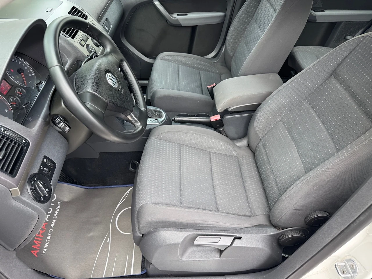 VW Touran 1.9TDI 105кс/АВТОМ./FACELIFT/214000км./НАВИГАЦИЯ - изображение 9