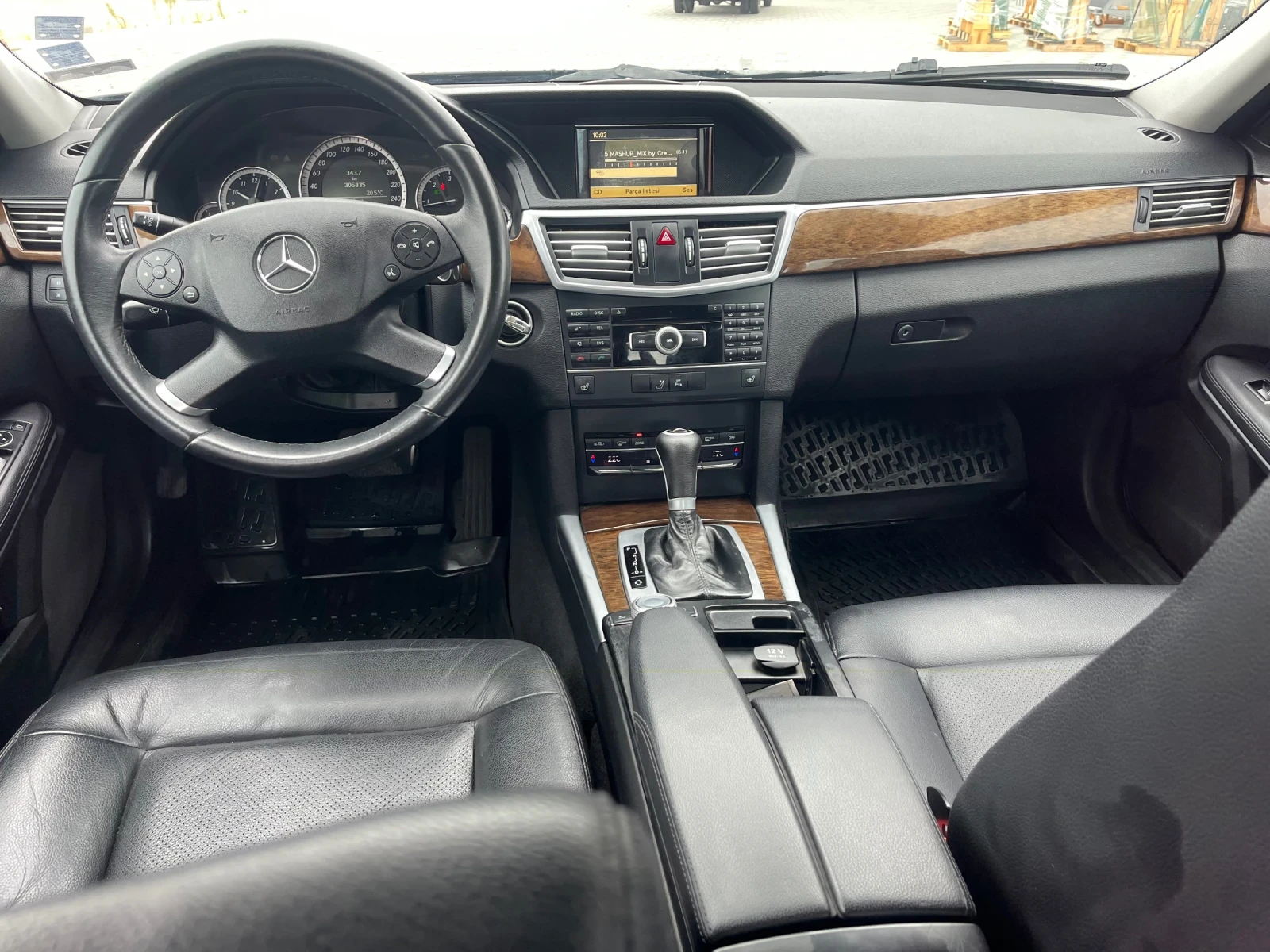 Mercedes-Benz E 200  - изображение 10