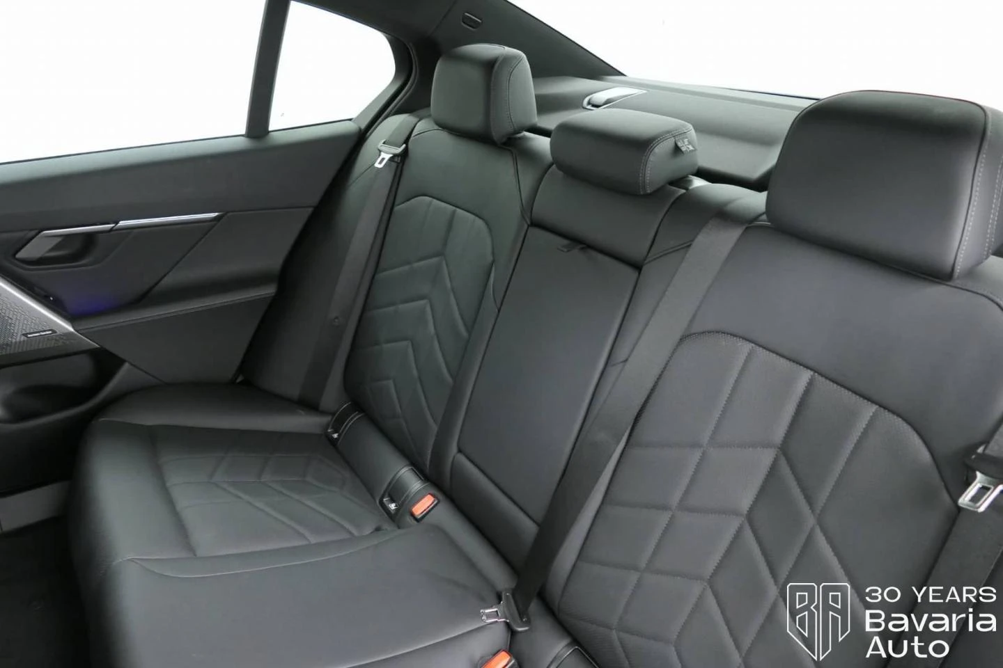 BMW 520 i M Sport Paket Steptronic - изображение 8