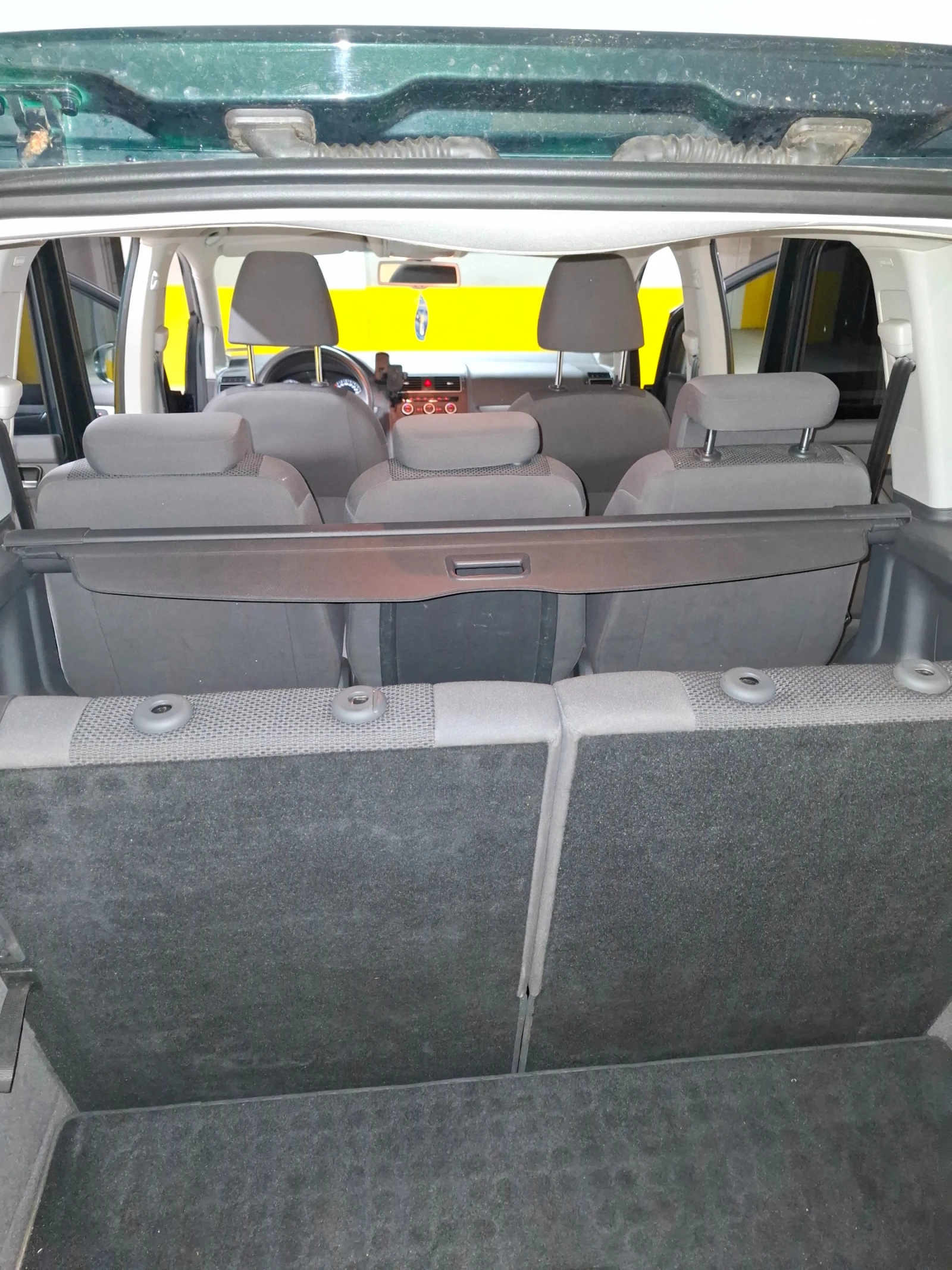 VW Touran VW Touran 1.4i-CNG-7места-Евро 5, снимка 15 - Автомобили и джипове - 53724634