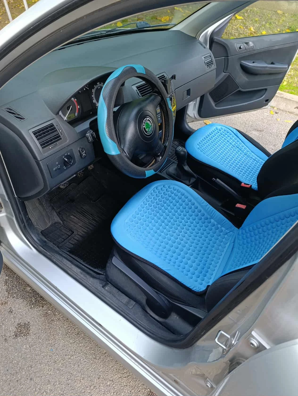 Skoda Fabia, снимка 6 - Автомобили и джипове - 53761667