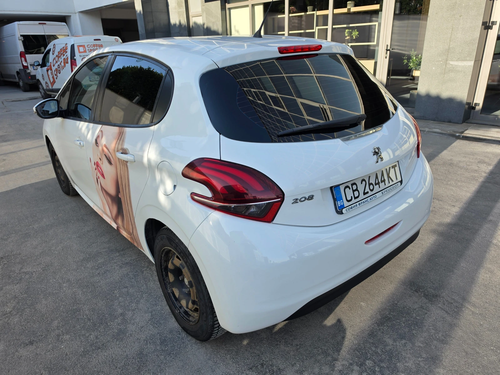 Peugeot 208 1.6 HDI, снимка 4 - Автомобили и джипове - 53844687