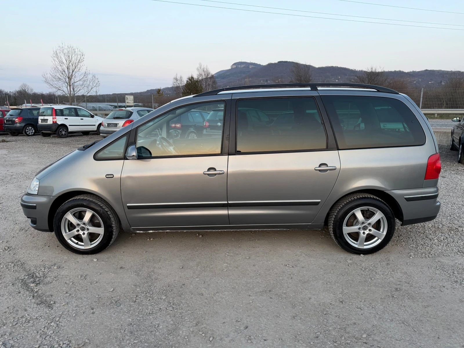 VW Sharan 1.9TDI-116PS-4X4, снимка 8 - Автомобили и джипове - 53882068
