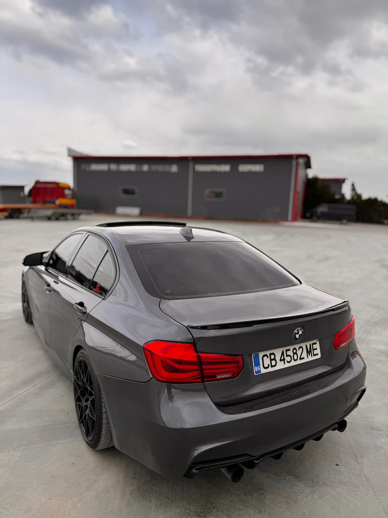 BMW 335, снимка 8 - Автомобили и джипове - 53951379