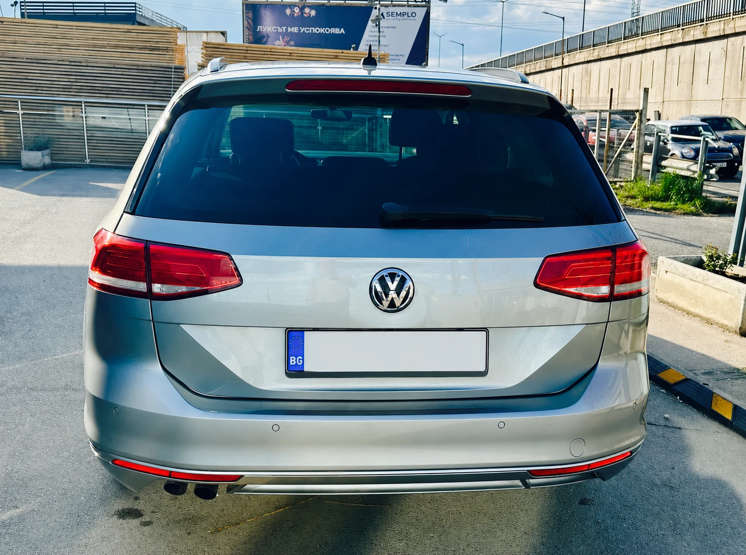 VW Passat B8 2.0 TDI 190 DSG| Distronic| Кожа| LED| Webasto , снимка 6 - Автомобили и джипове - 54322776