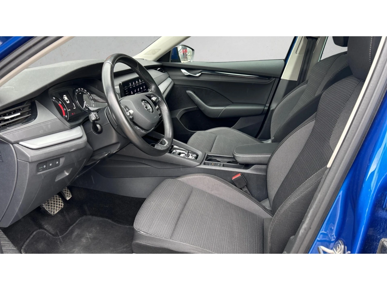 Skoda Octavia 1.5 e-TSi  А/Т, Месечна вноска от 266  , снимка 9 - Автомобили и джипове - 54659725