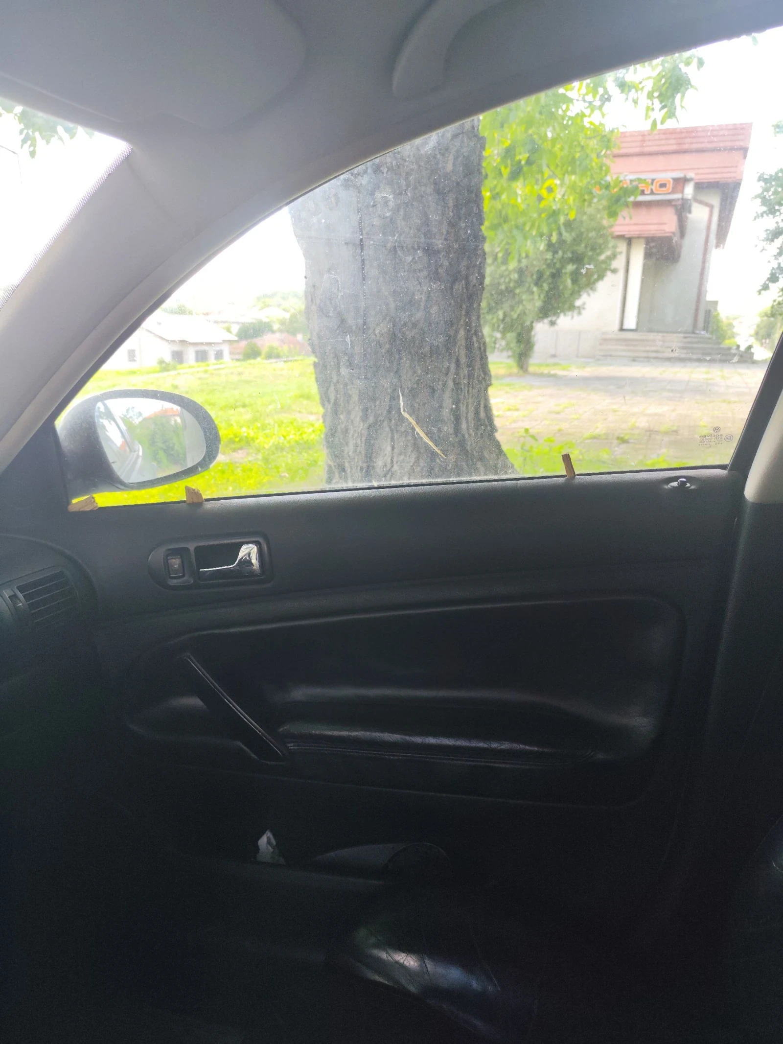 VW Passat 1.9 TDI, снимка 6 - Автомобили и джипове - 55235446