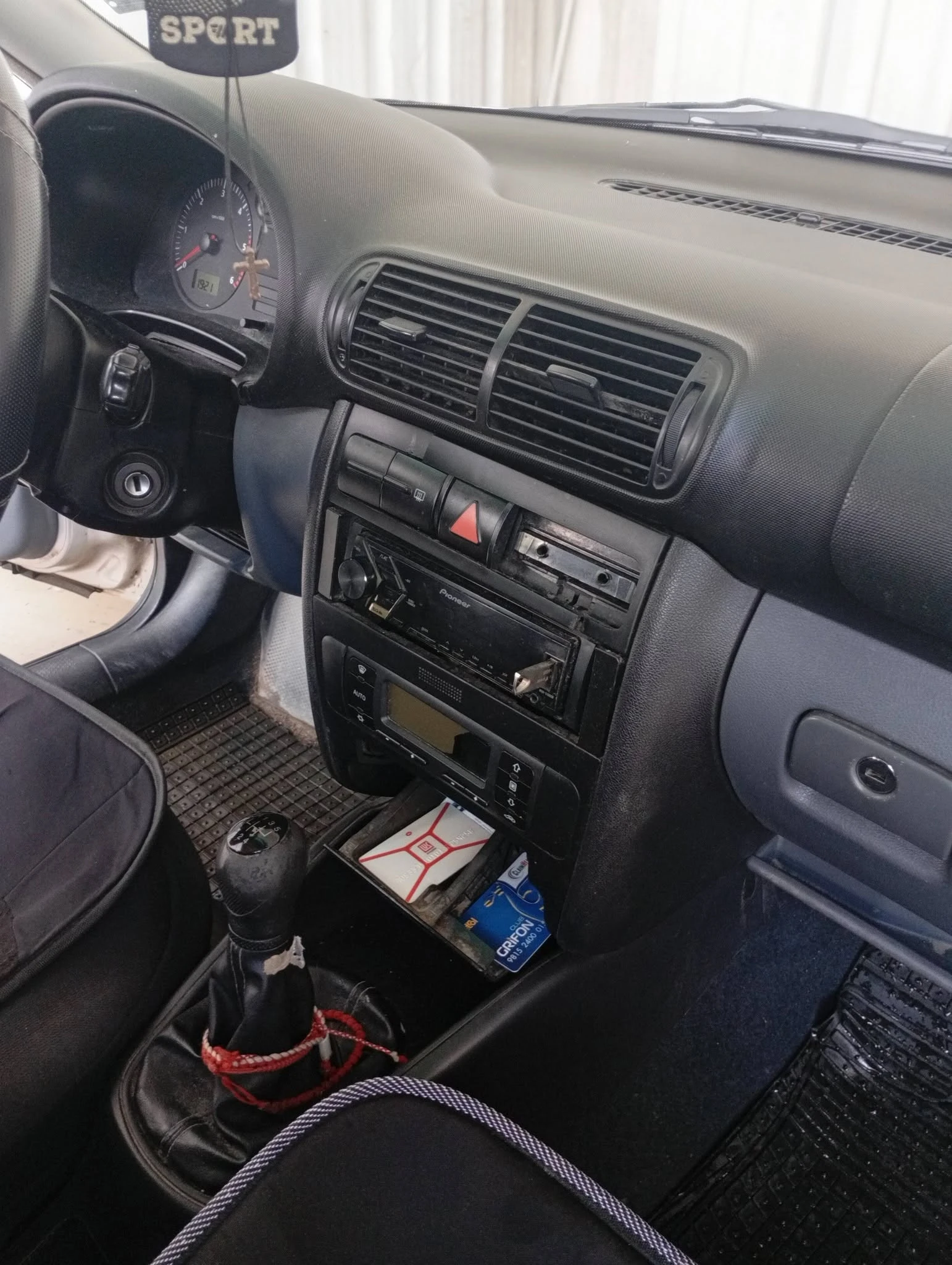 Seat Leon, снимка 3 - Автомобили и джипове - 55279512