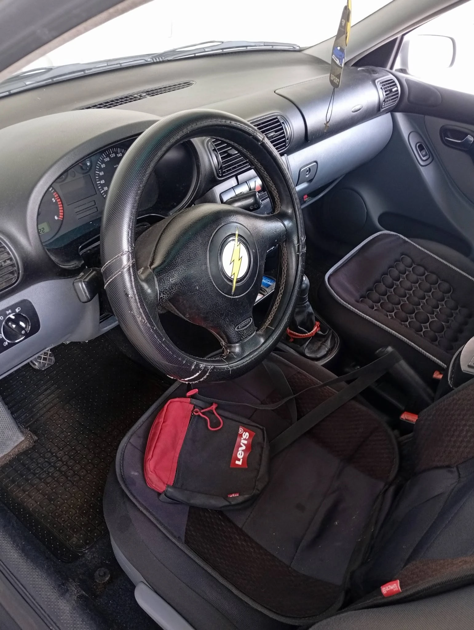 Seat Leon, снимка 2 - Автомобили и джипове - 55279512