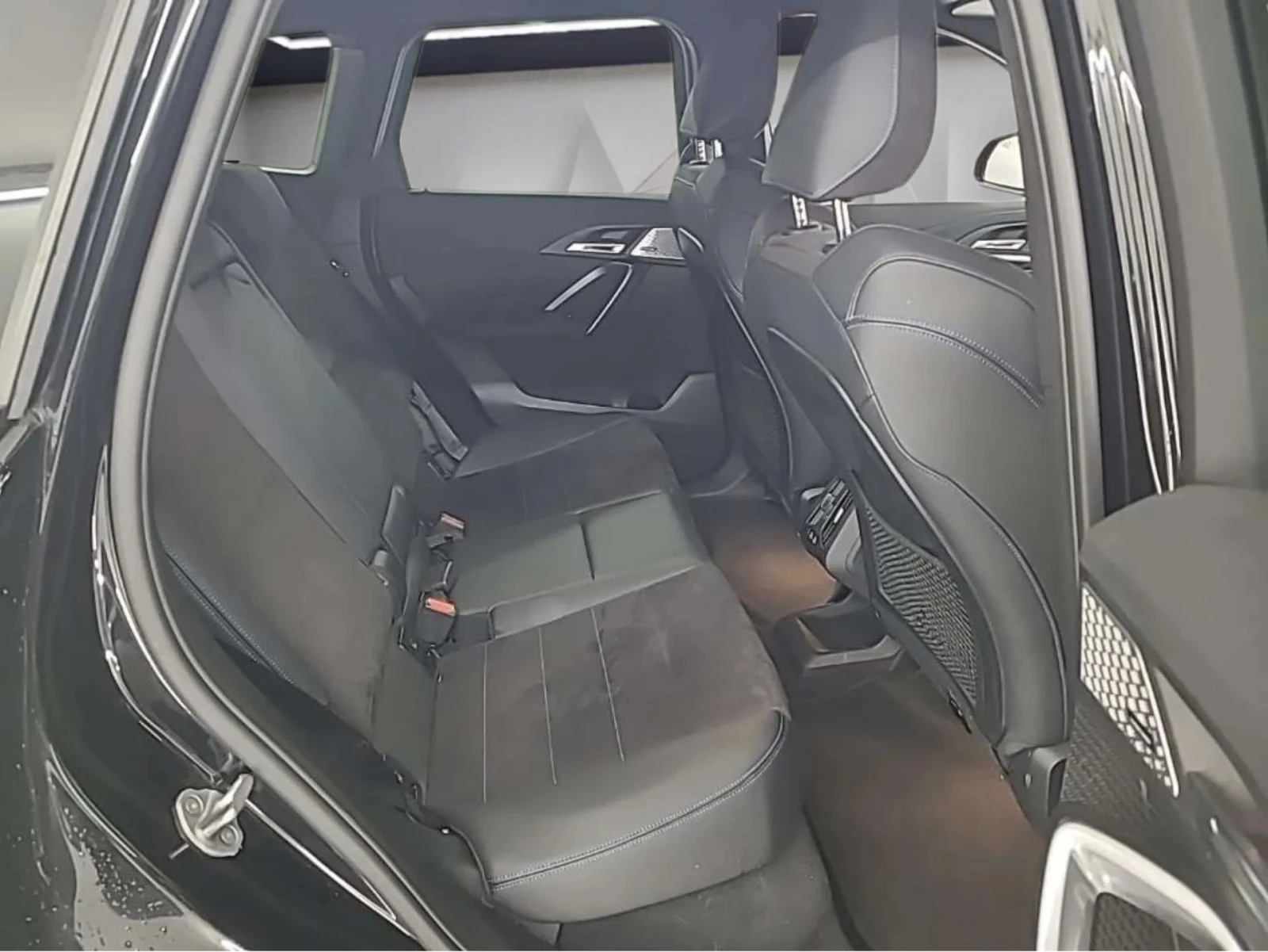 BMW iX1 68KWH M-PACKET X-DRIVE 4X4 313��. | Mobile.bg � ����������� 13