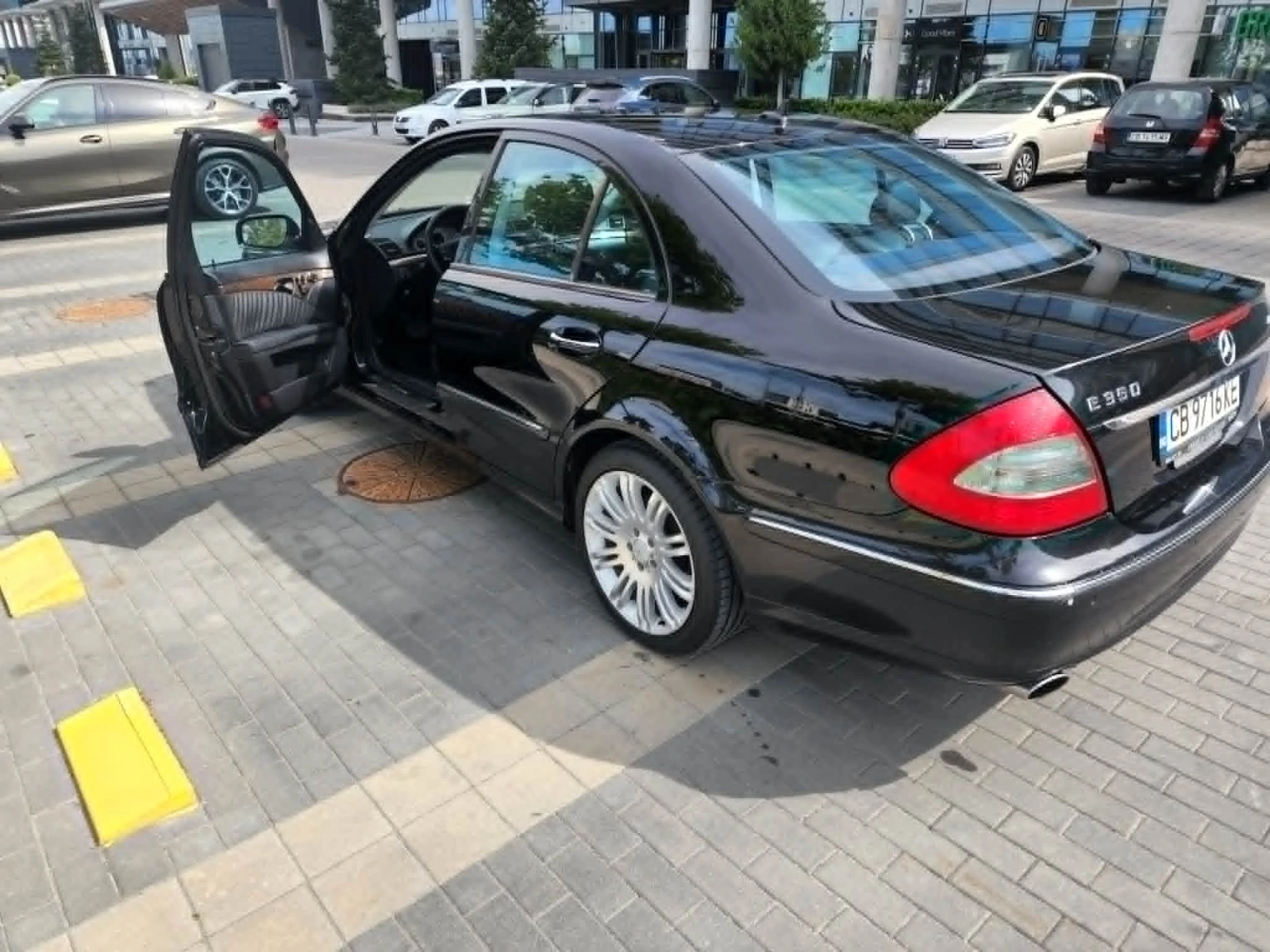 Mercedes-Benz E 350, снимка 3 - Автомобили и джипове - 55407636