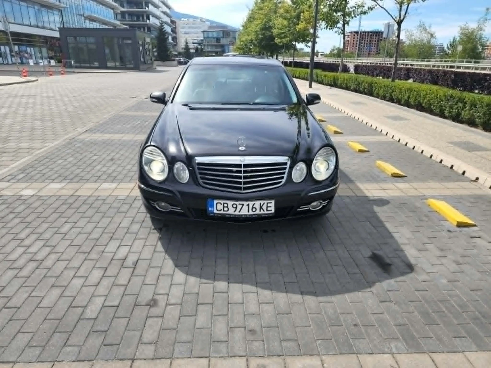 Mercedes-Benz E 350, снимка 4 - Автомобили и джипове - 55407636