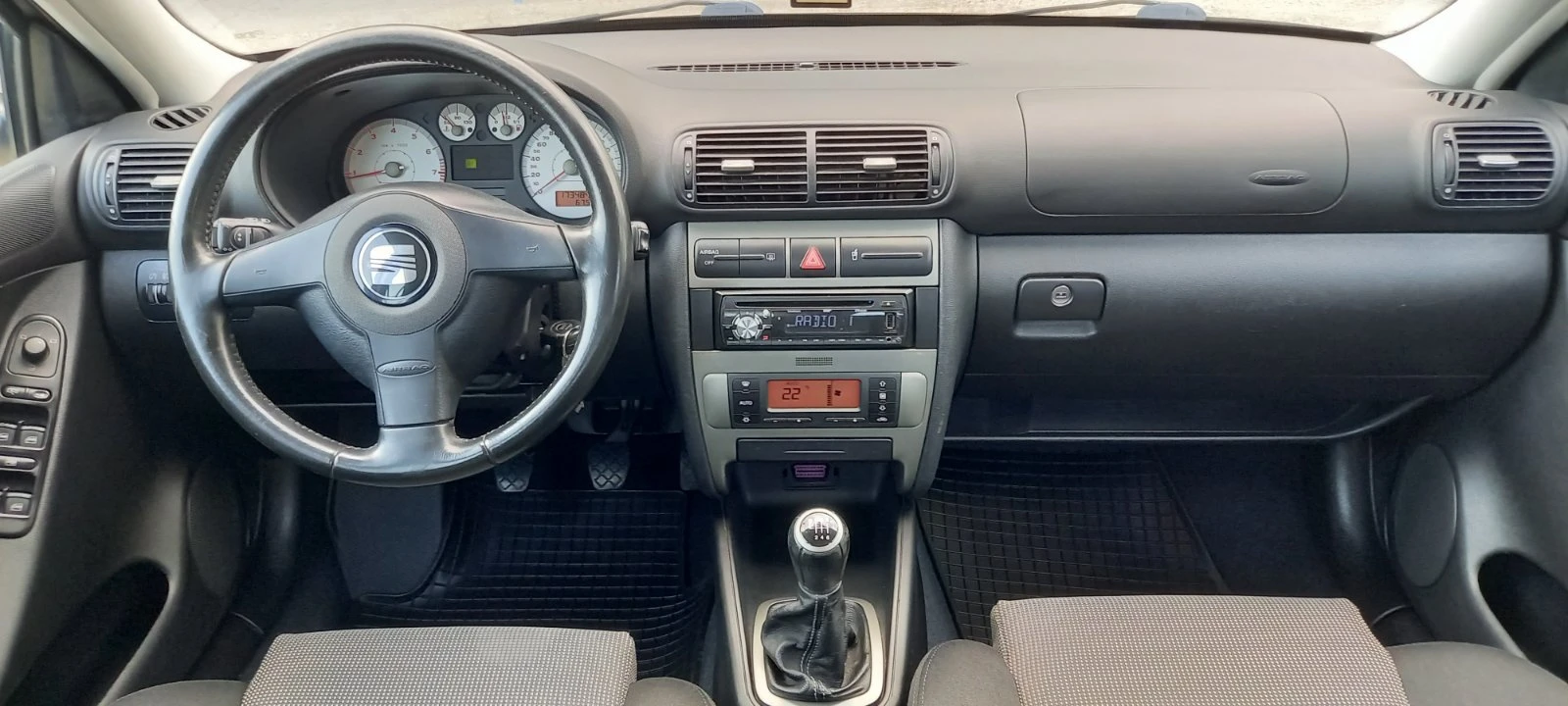 Seat Leon 1, 8T FR 180к.с. Швейцария, снимка 13 - Автомобили и джипове - 55446355