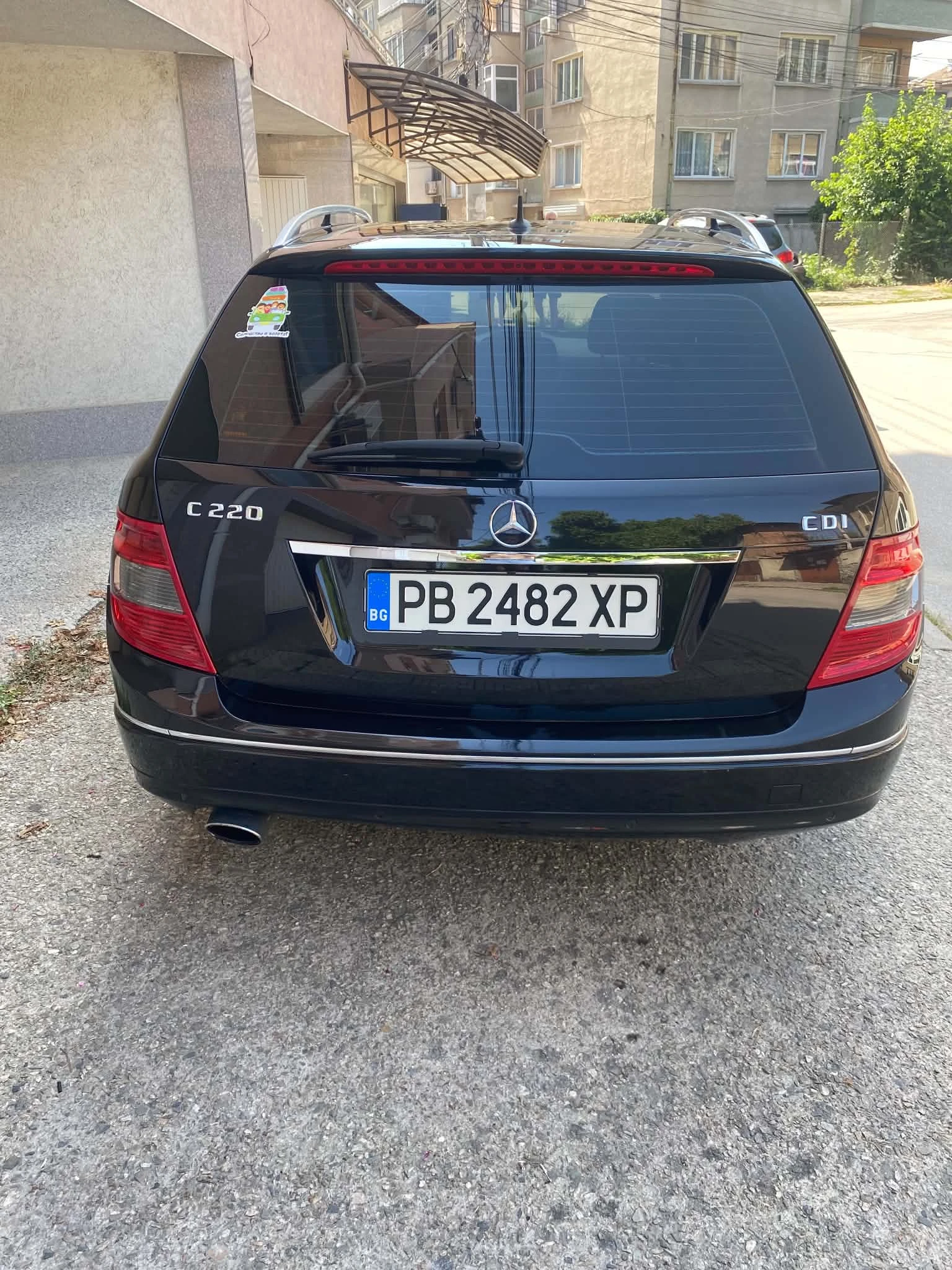 Mercedes-Benz C 220, снимка 3 - Автомобили и джипове - 55803229