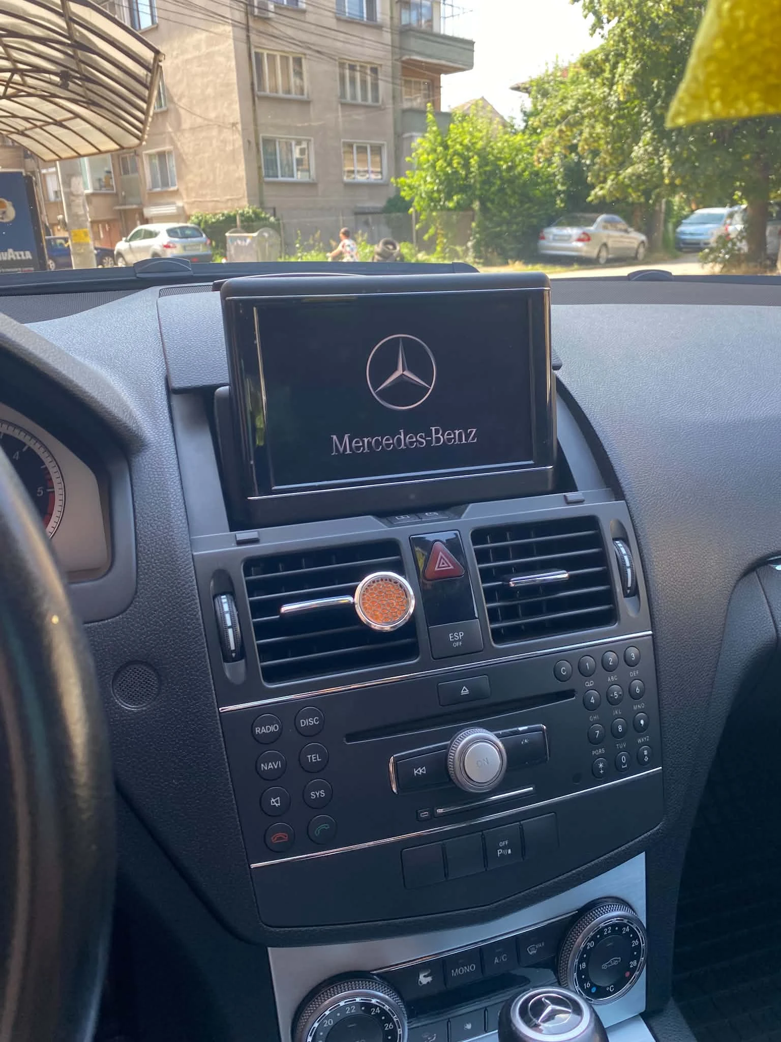 Mercedes-Benz C 220, снимка 6 - Автомобили и джипове - 55803229