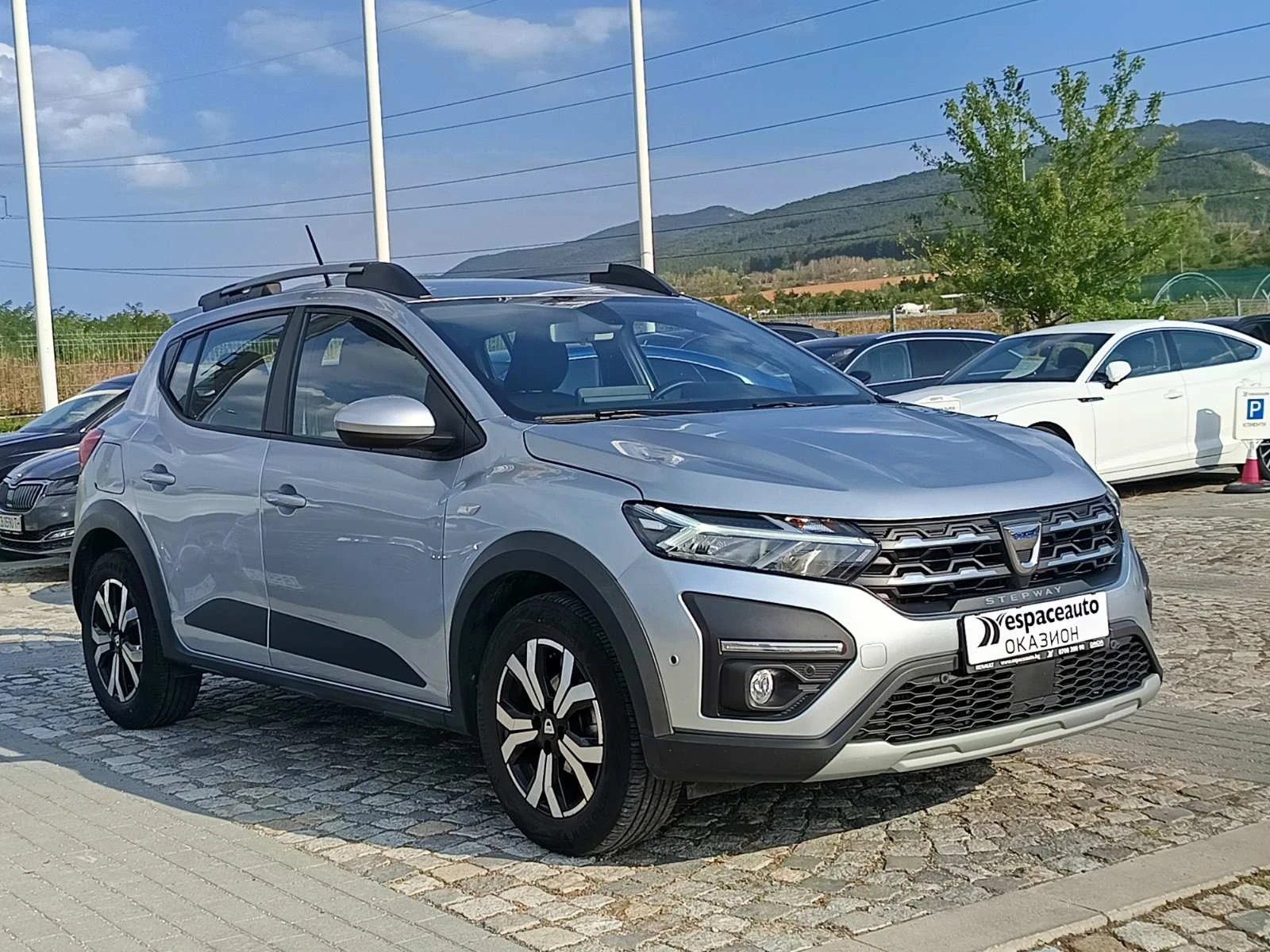 Dacia Sandero Stepway/1.0Tce/100к.с.КАПАРИРАН, снимка 3 - Автомобили и джипове - 55909935