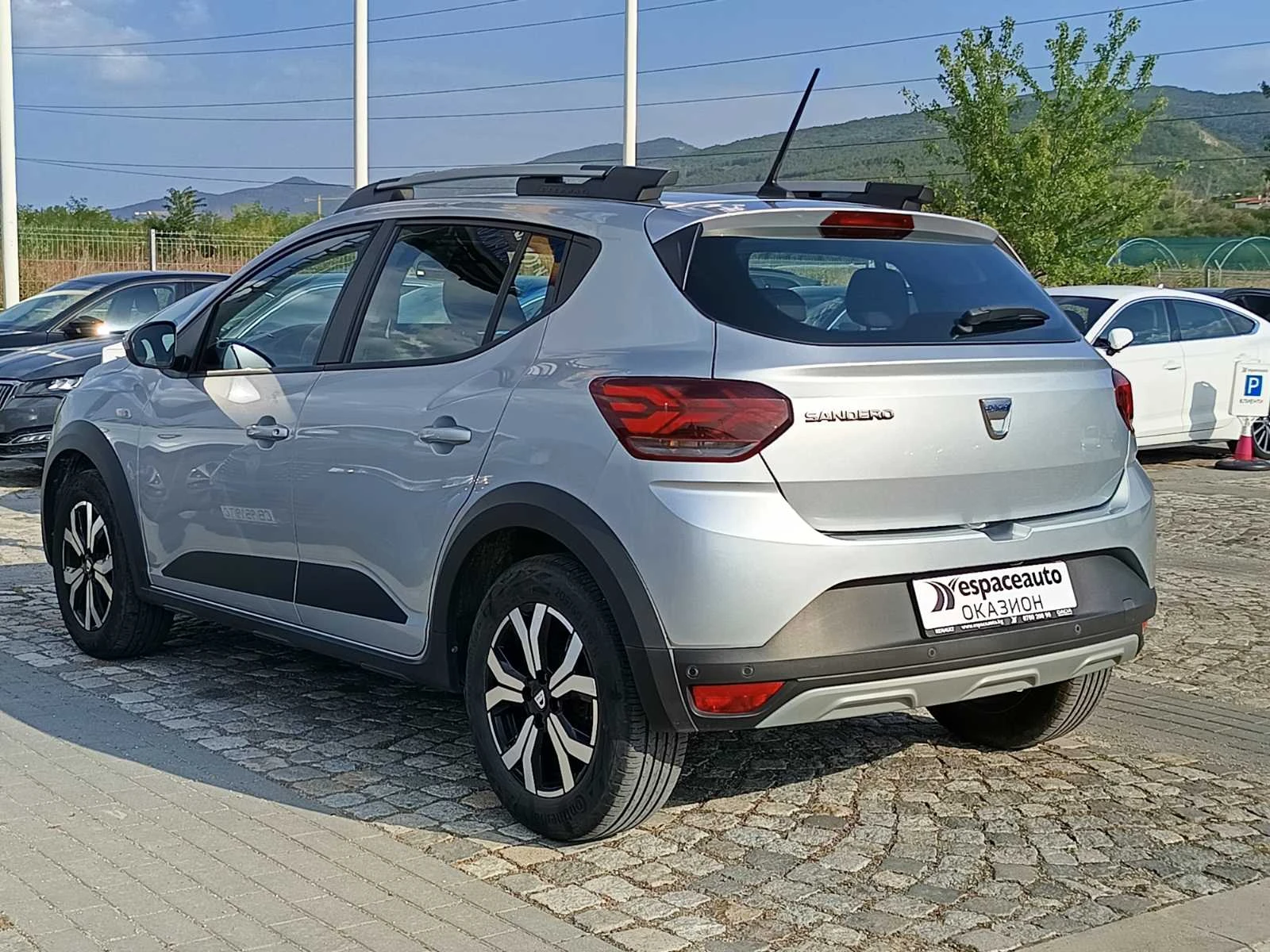 Dacia Sandero Stepway/1.0Tce/100к.с.КАПАРИРАН, снимка 6 - Автомобили и джипове - 55909935