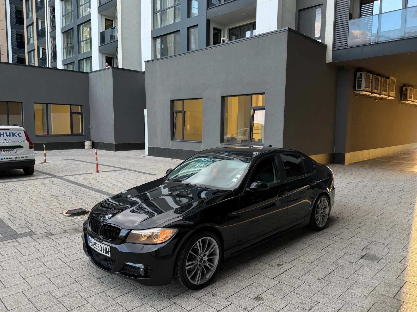 BMW 320 M47 163 LCI, снимка 3 - Автомобили и джипове - 56332650