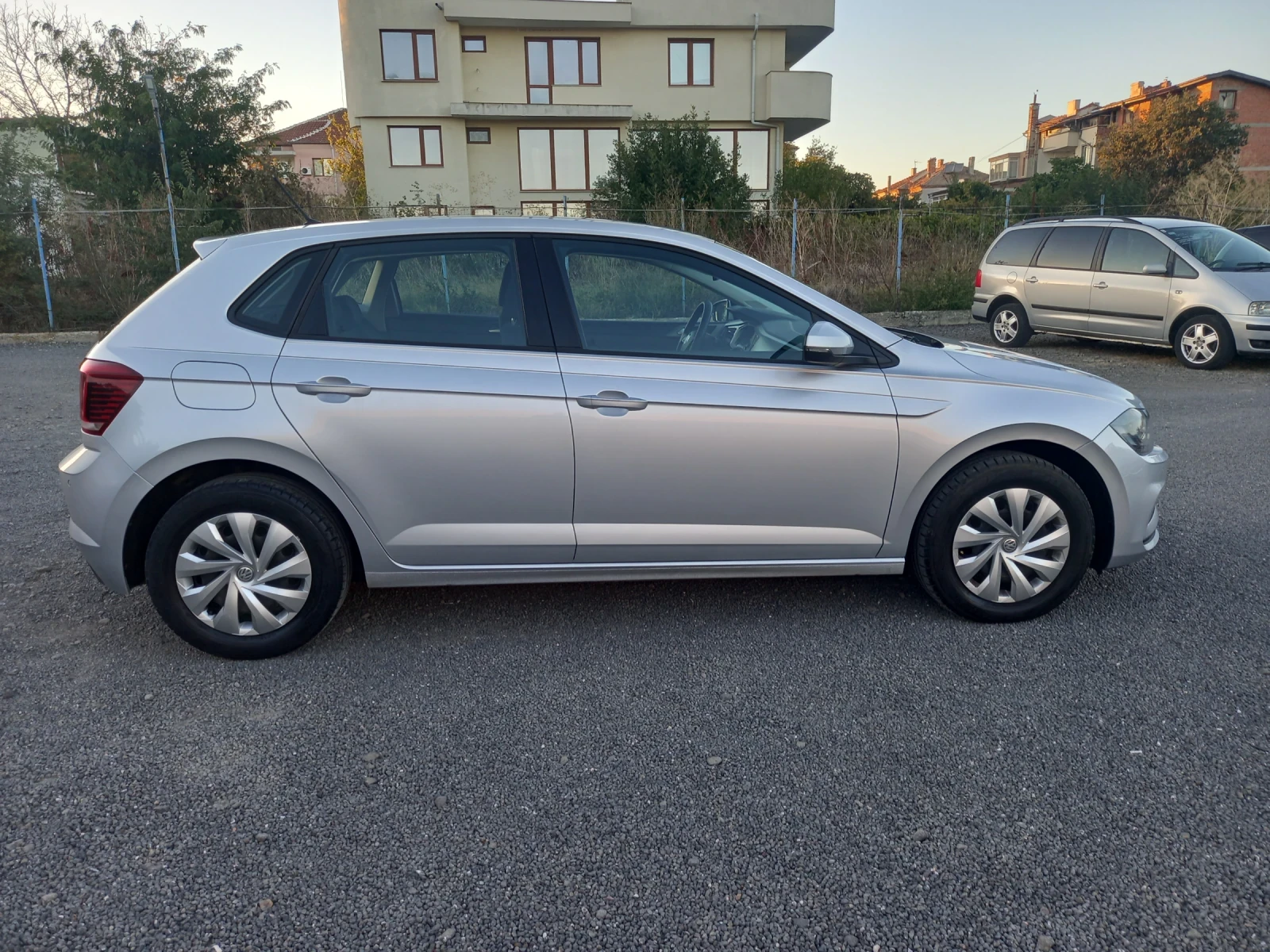 VW Polo 1.6TDI  95кс., снимка 3 - Автомобили и джипове - 56353628