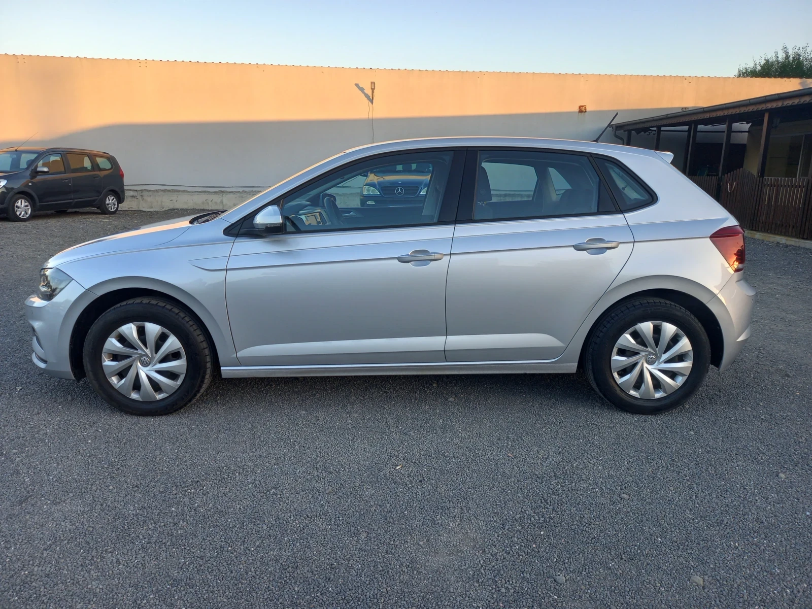 VW Polo 1.6TDI  95кс., снимка 7 - Автомобили и джипове - 56353628