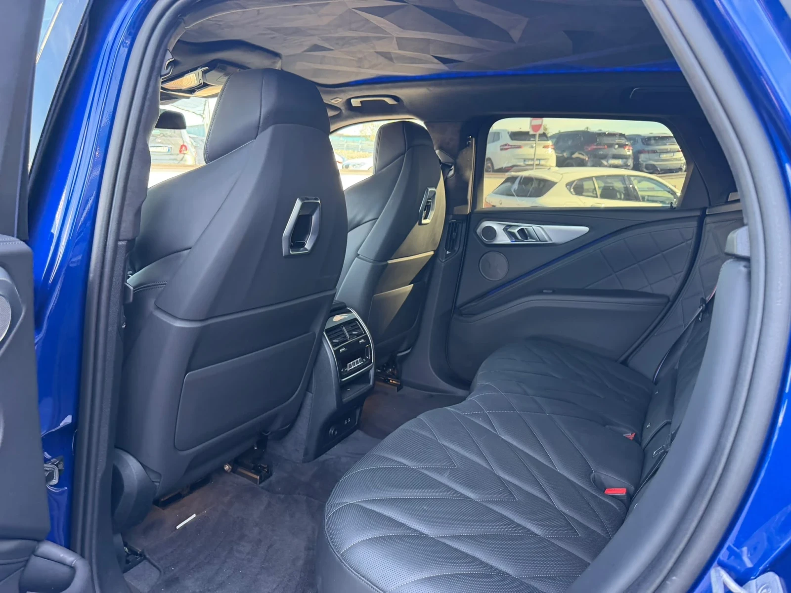 BMW XM (FULL) | Mobile.bg � ����������� 8