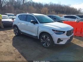 Volvo XC40 2.0l B5 Ultra Dark Theme, снимка 1